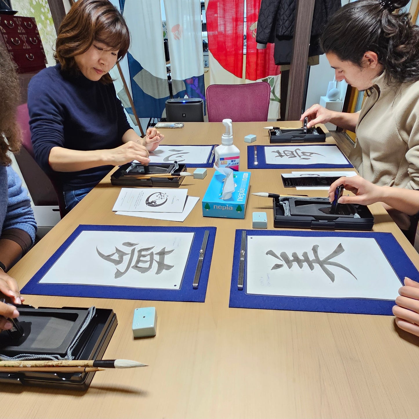 Hands-on Japanese calligraphy experience