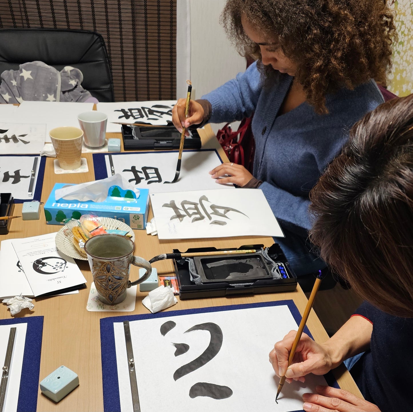 Hands-on Japanese calligraphy experience