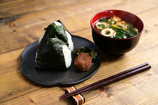 Cooking class for onigiri & miso soup